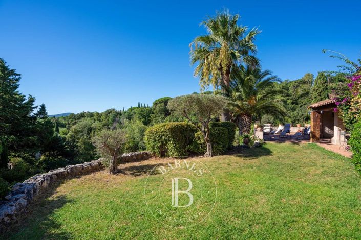 Image No.7-6 Bed House for sale