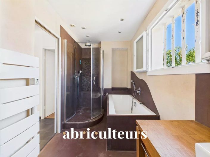 Image No.13-4 Bed House for sale