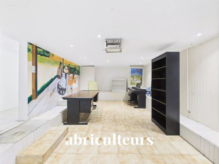 Image No.14-4 Bed House for sale