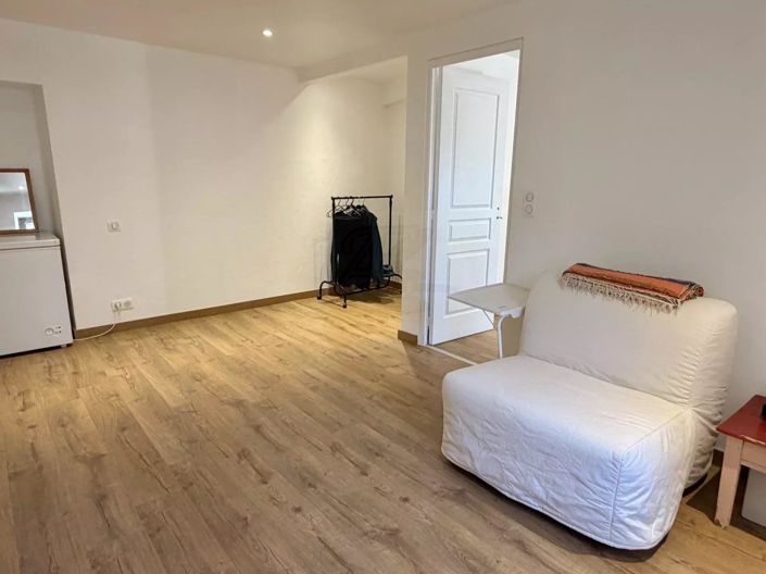 Image No.18-3 Bed House for sale