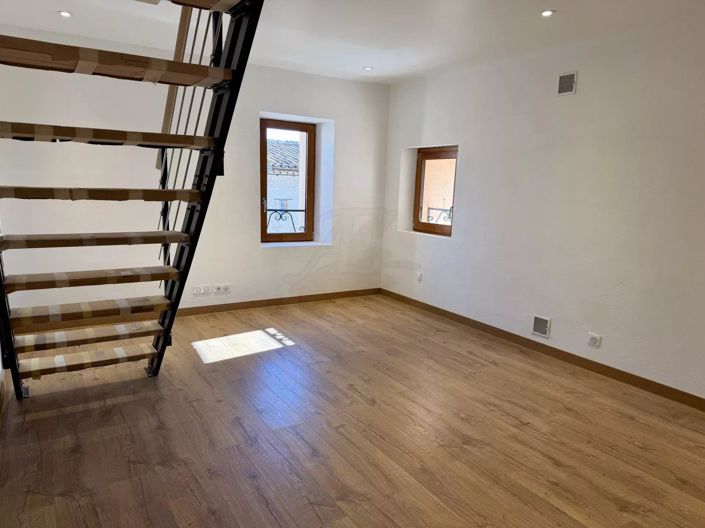 Image No.24-3 Bed House for sale