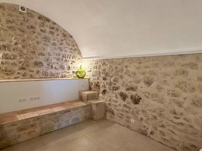 Image No.8-3 Bed House for sale