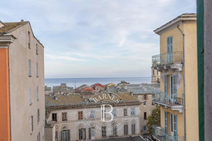 Image No.2-Appartement de 4 chambres à vendre à Bastia