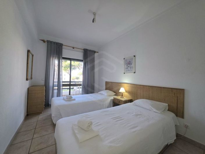 Image No.20-2 Bed Apartment for sale