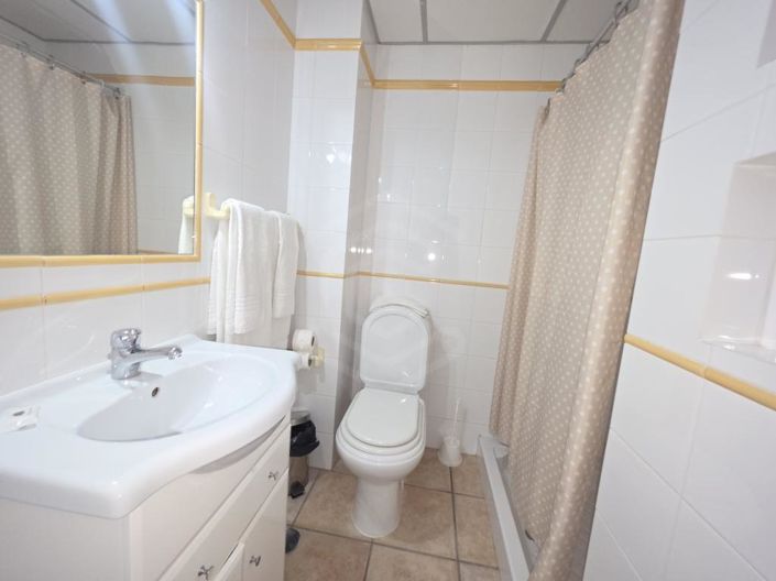 Image No.26-2 Bed Apartment for sale