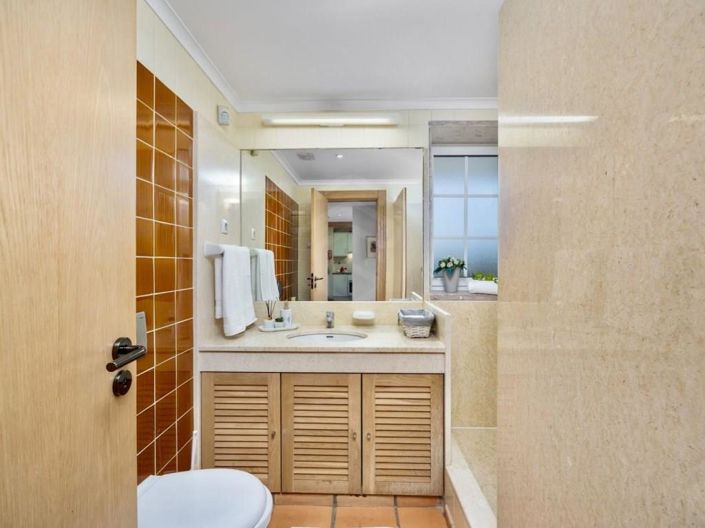 Image No.16-2 Bed Apartment for sale