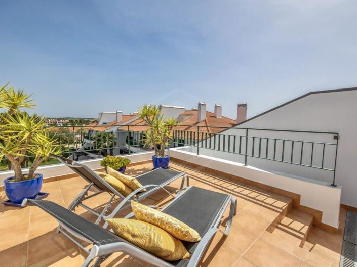 Image No.28-2 Bed Apartment for sale