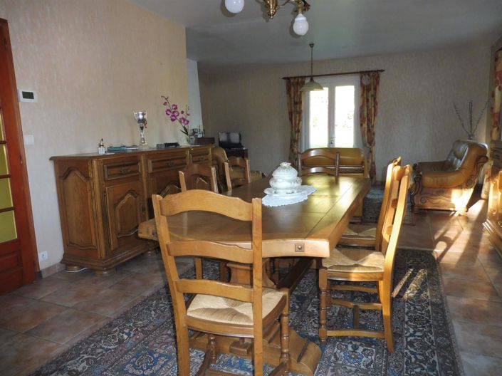 Image No.12-3 Bed House for sale