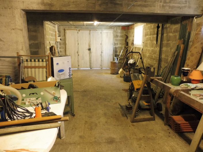 Image No.18-3 Bed House for sale