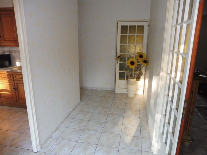 Image No.9-3 Bed House for sale