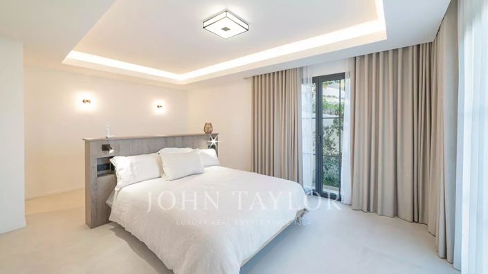 Image No.25-4 Bed House for sale