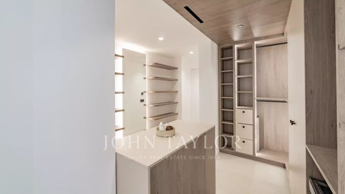 Image No.28-4 Bed House for sale