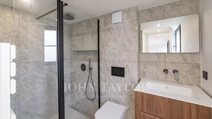 Image No.34-4 Bed House for sale