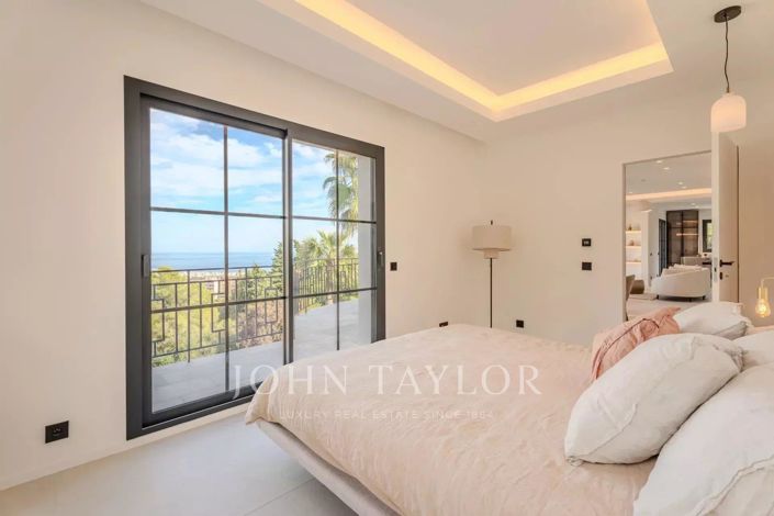 Image No.9-4 Bed House for sale