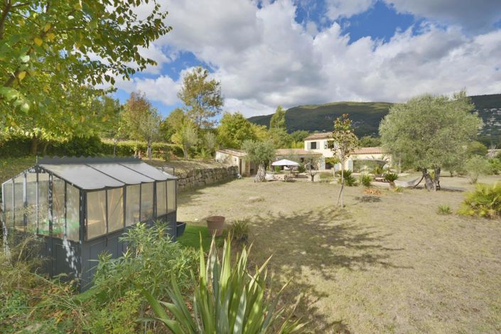 Image No.2-4 Bed House for sale