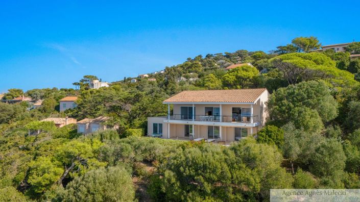 Image No.1-3 Bed House for sale