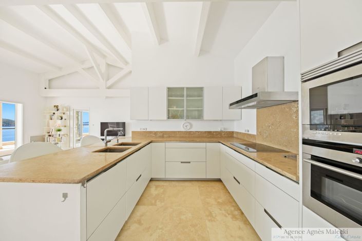 Image No.15-3 Bed House for sale