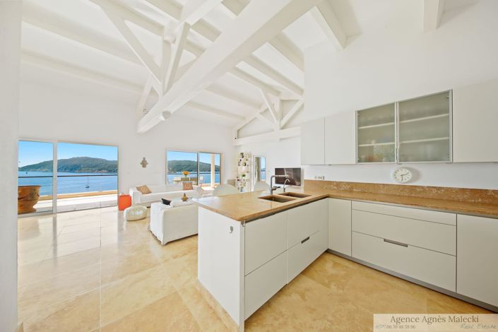 Image No.16-3 Bed House for sale