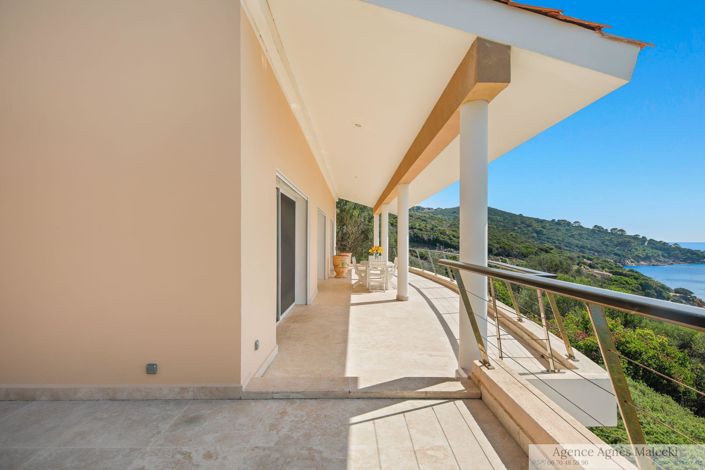 Image No.3-3 Bed House for sale