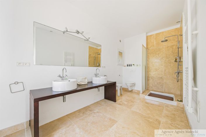 Image No.24-3 Bed House for sale