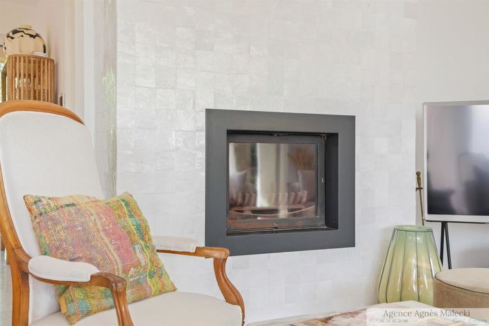 Image No.11-6 Bed House for sale