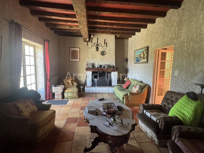 Image No.4-7 Bed House for sale