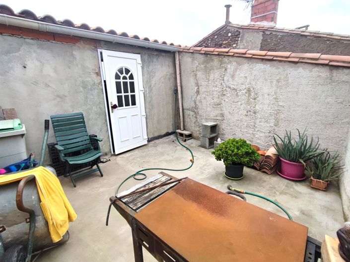 Image No.2-Maison de 2 chambres à vendre à Rieux-Minervois