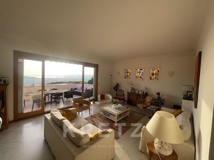 Image No.14-4 Bed Property for sale