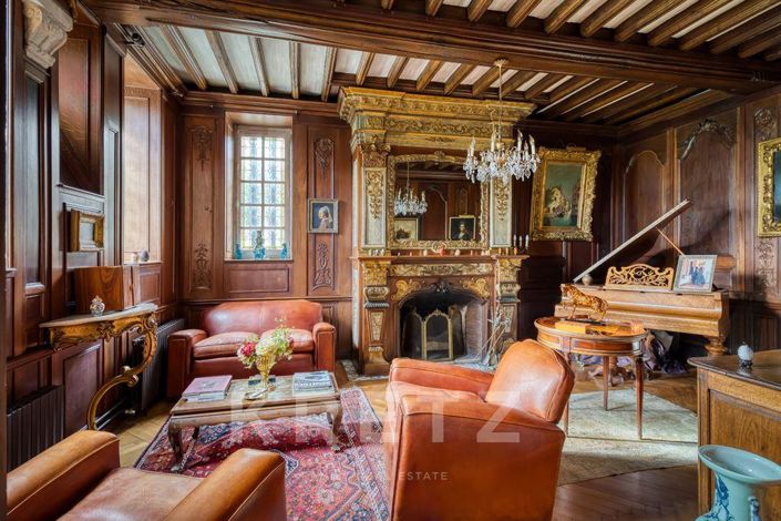 Image No.4-6 Bed House for sale