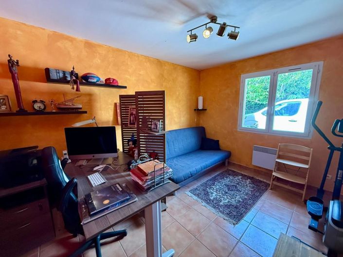 Image No.15-4 Bed House for sale