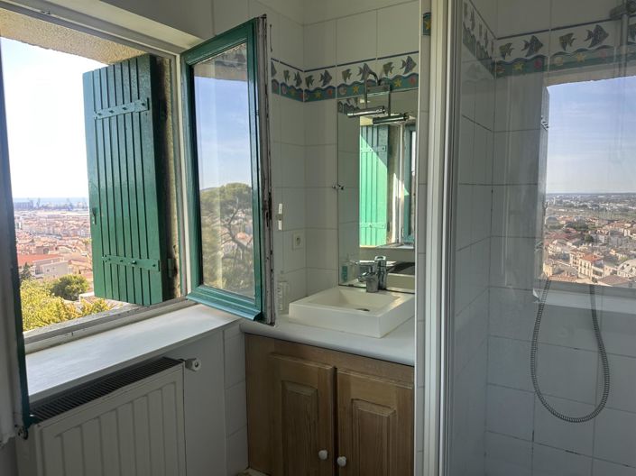 Image No.11-4 Bed House for sale