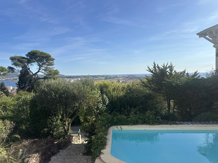 Image No.2-4 Bed House for sale