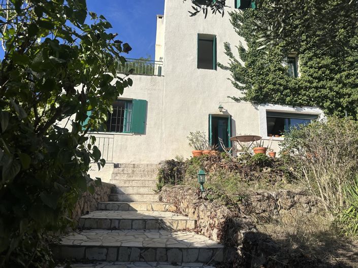 Image No.6-4 Bed House for sale