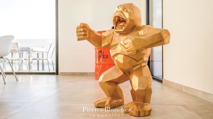 Image No.4-4 Bed House for sale