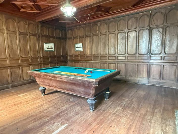 Image No.9-6 Bed House for sale