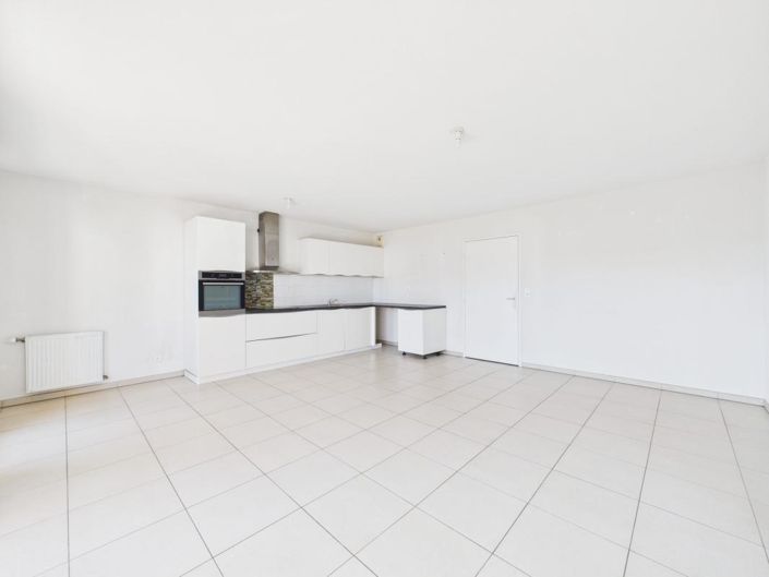 Image No.1-3 Bed Apartment for sale