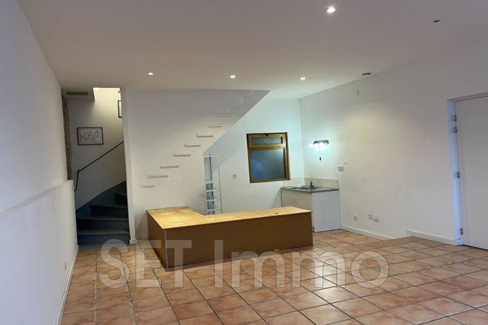 Image No.3-2 Bed House for sale