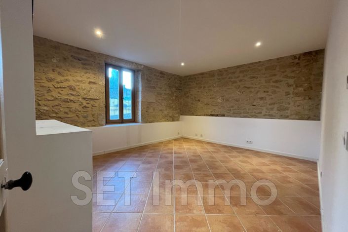 Image No.8-2 Bed House for sale