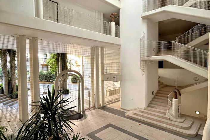 Image No.7-3 Bed Apartment for sale