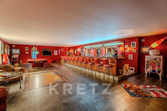 Image No.10-5 Bed House for sale