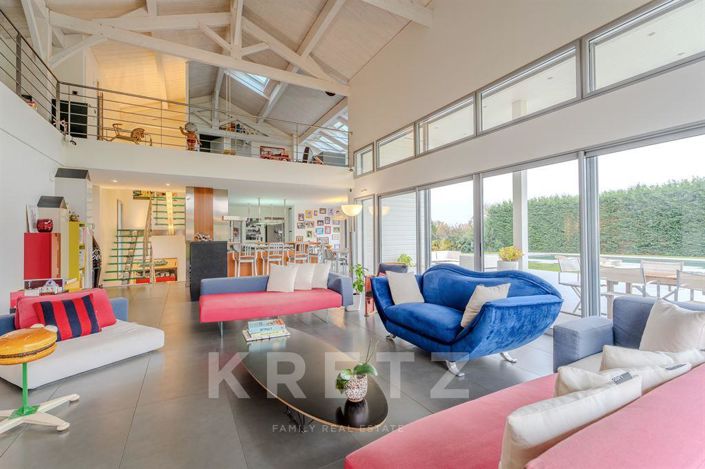 Image No.3-5 Bed House for sale