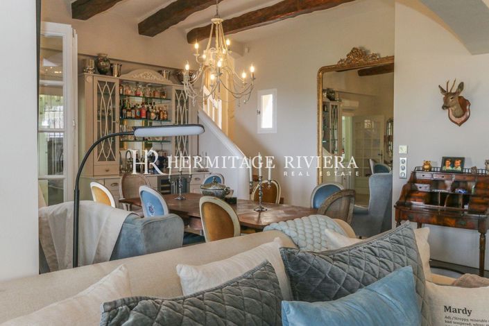 Image No.10-5 Bed House for sale