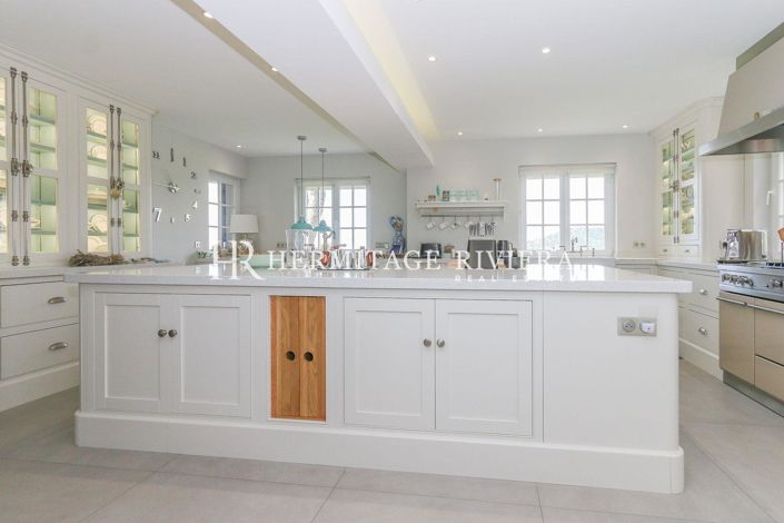 Image No.14-5 Bed House for sale