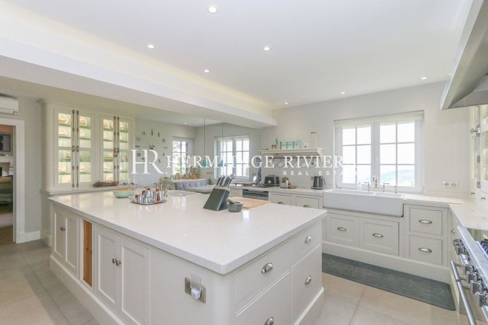 Image No.15-5 Bed House for sale