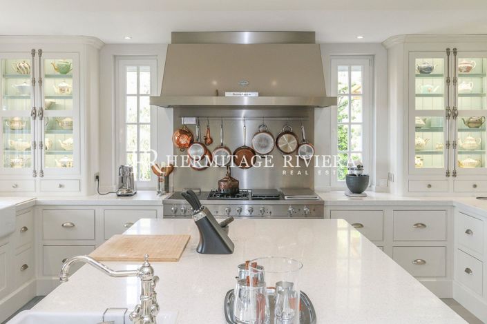 Image No.17-5 Bed House for sale