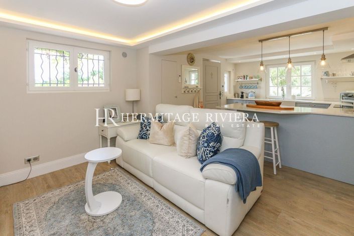 Image No.25-5 Bed House for sale