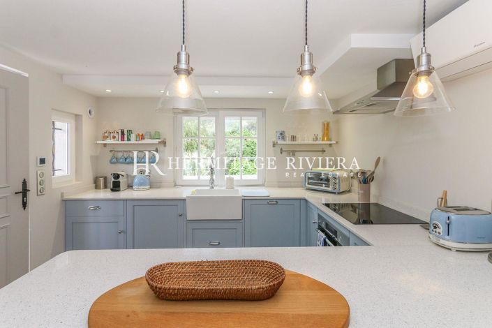 Image No.27-5 Bed House for sale