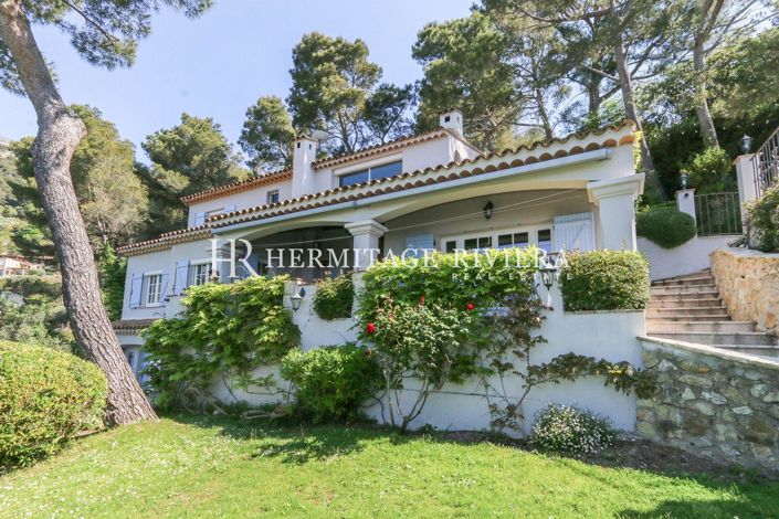 Image No.6-5 Bed House for sale