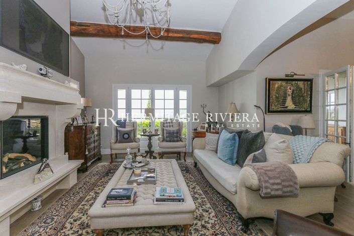 Image No.7-5 Bed House for sale