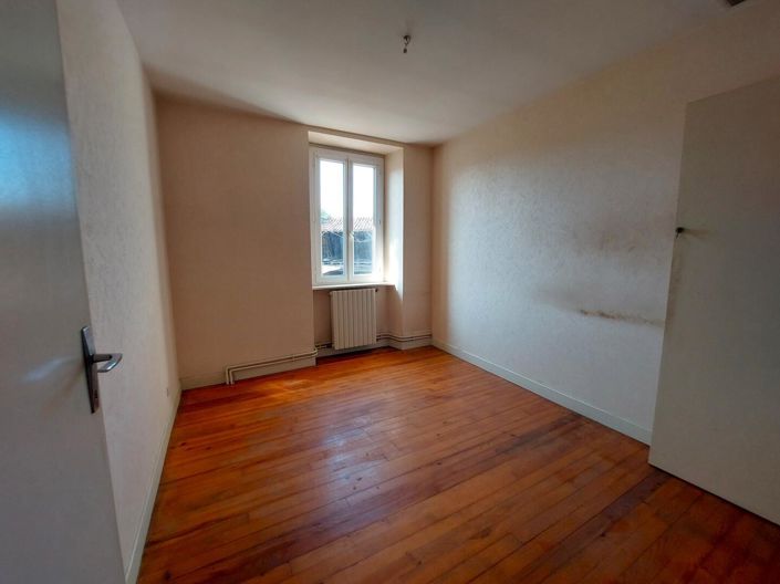 Image No.8-3 Bed House for sale